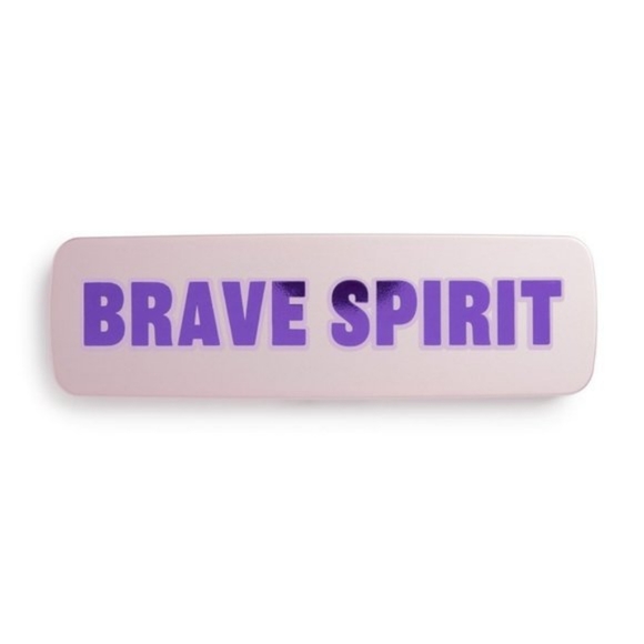 *FREE* NWT Makeup Revolution Brave Spirit Eye Shadow Palette - Picture 2 of 7